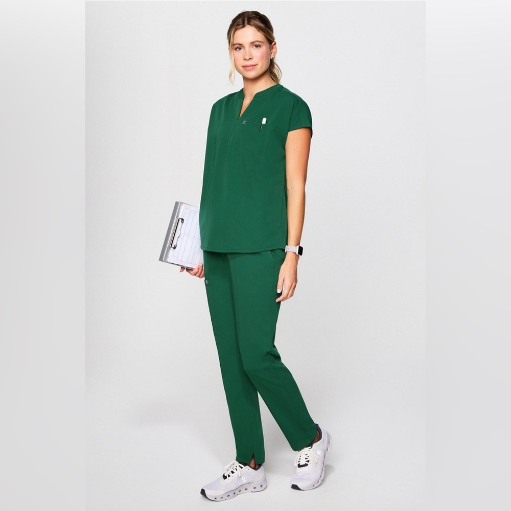 Fabletics Hunter Green Scrub Set- Size Medium - image 1